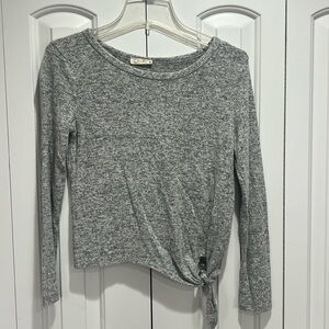 Womens soft cotton long sleeve top. Size:S